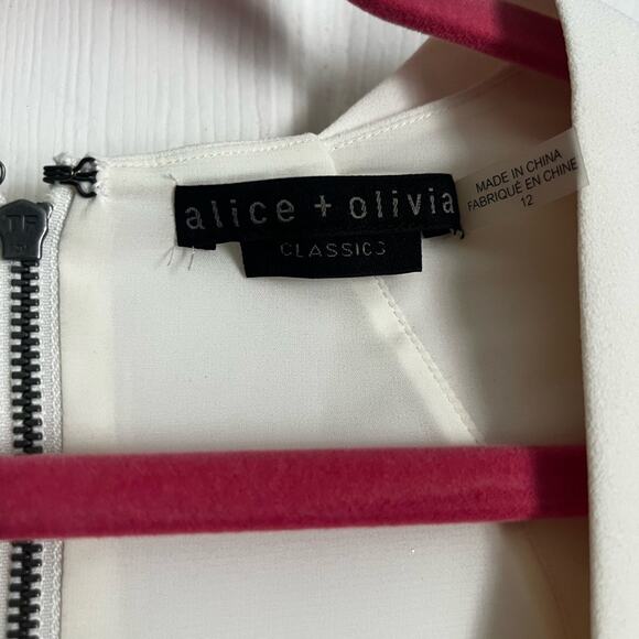 Alice and Olivia Kiro Pleated Shoulder Dress size 12 Ecru Off White - Picture 5 of 10